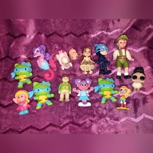 Mixed Small Toy Lot Hello Kitty Disney Lol Surprise Sesame Street